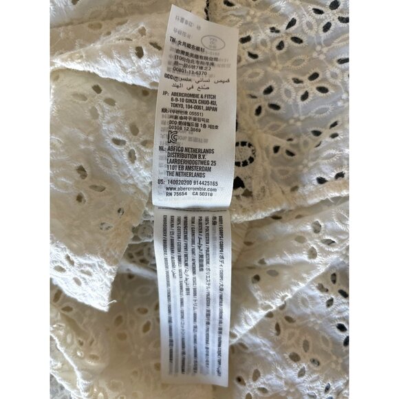 Abercrombie and Fitch Size Small White Crochet Eyelet Cropped Top Shirt Blouse - Picture 10 of 10